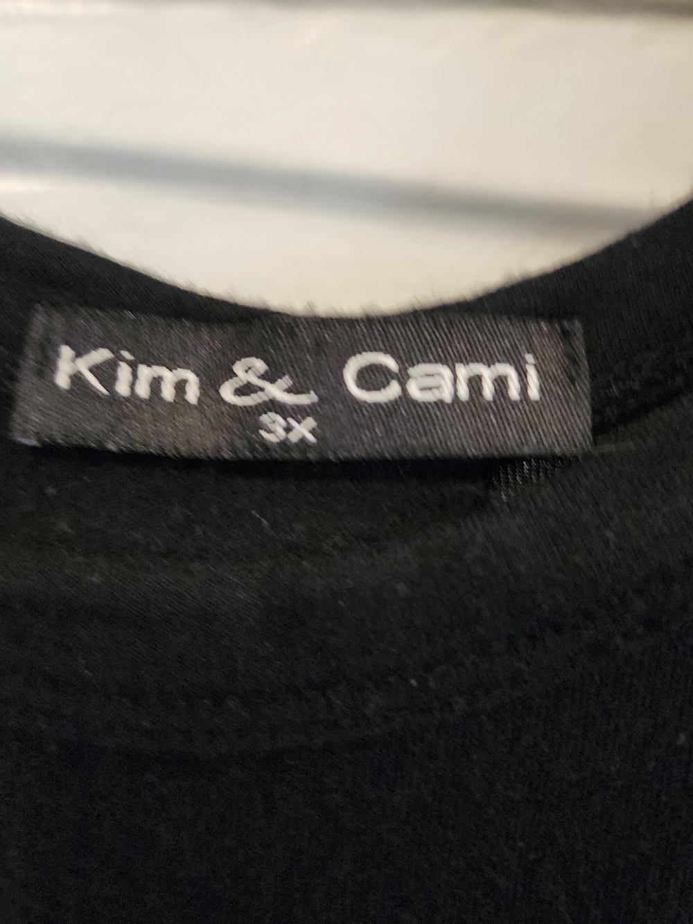 Kim & Cami Black Crewneck Tunic Top - Picture 3 of 3